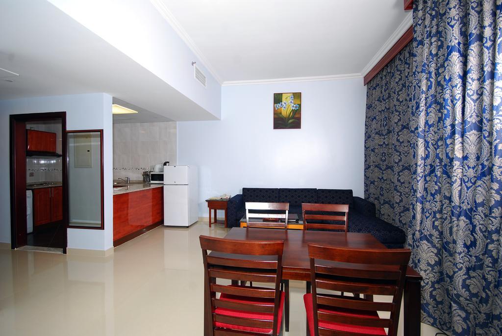Ramee Rose Hotel apartamentos Abu Dabi Exterior foto