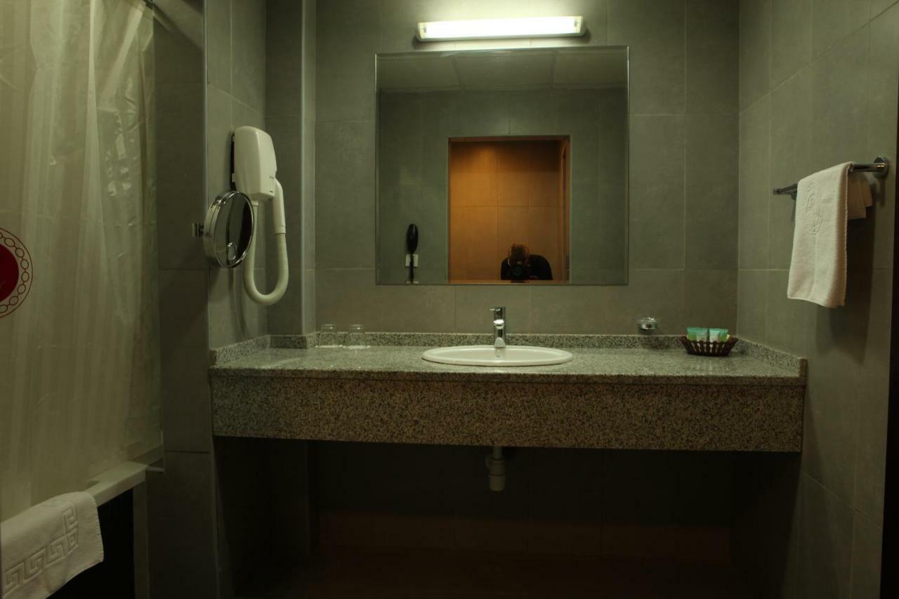 Ramee Rose Hotel apartamentos Abu Dabi Exterior foto